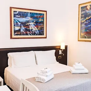 https://magik-rooms.it-romehotels.com