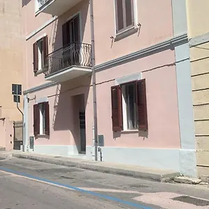 Pensión International House, Olbia